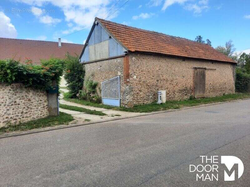 Maison à SANDARVILLE