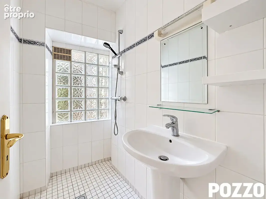 Maison  Bourgeoise à CERENCES de 7 pièces  (167 m2 ) - photo 9