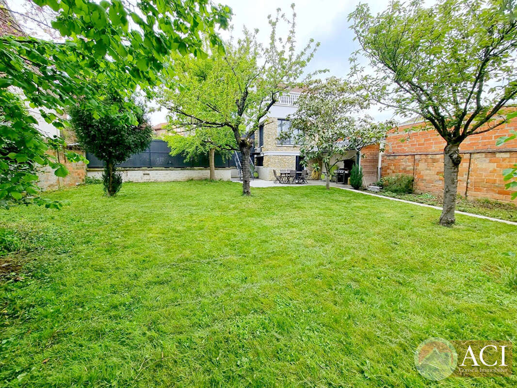 Maison à DEUIL-LA-BARRE