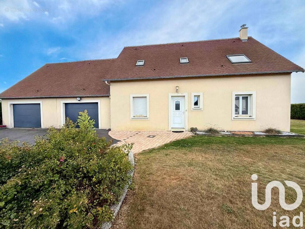 Photo 1 - Maison à MAISONS