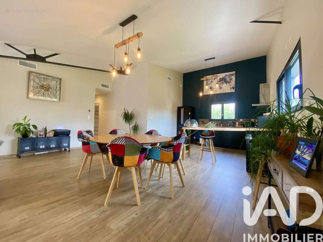 Photo 6 - Maison à MALEMORT-DU-COMTAT