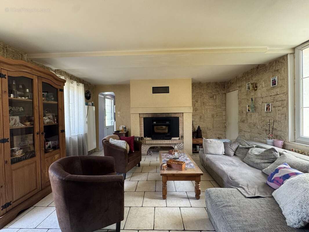 Maison 73 m² à Hondouville  - photo 3