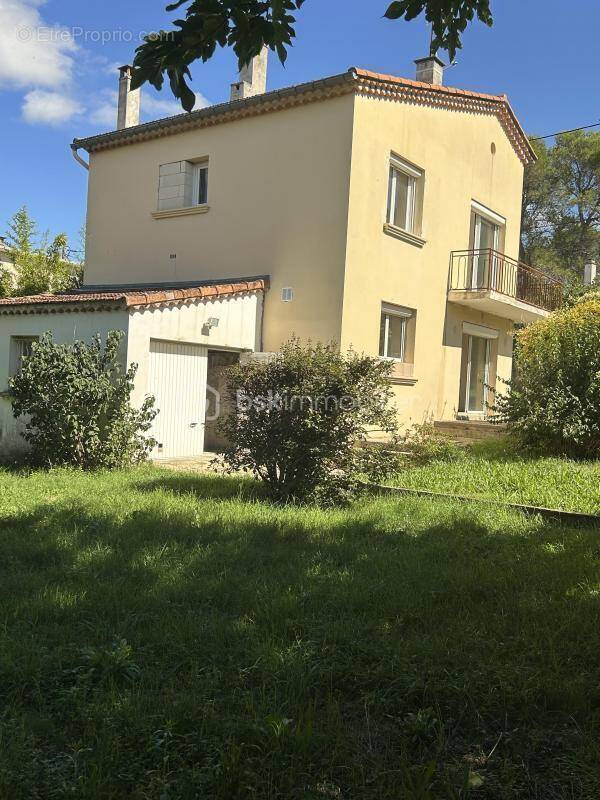 Maison à BAGNOLS-SUR-CEZE