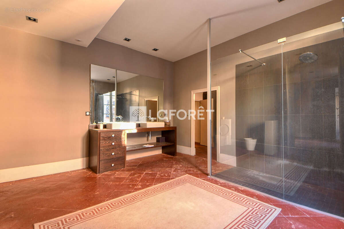 Maison à LISLE-SUR-TARN