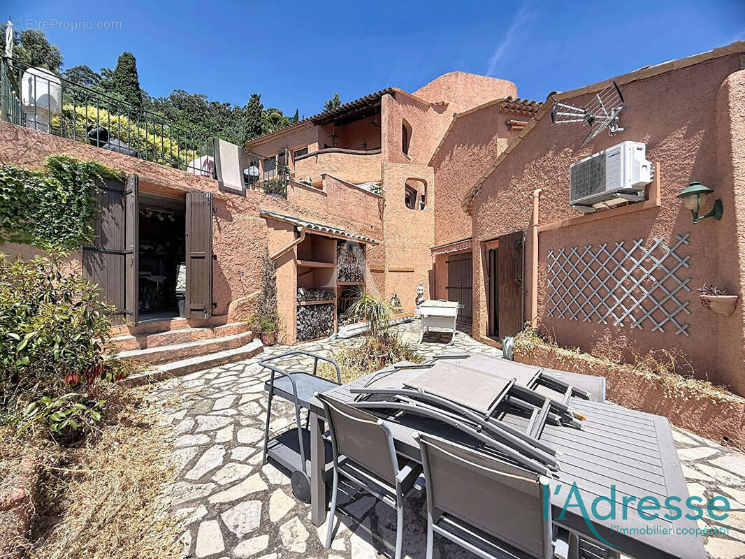 Appartement à THEOULE-SUR-MER