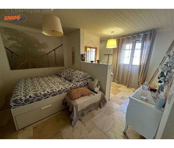 Maison 325 m² à Cailloux-Sur-Fontaines  - photo 8