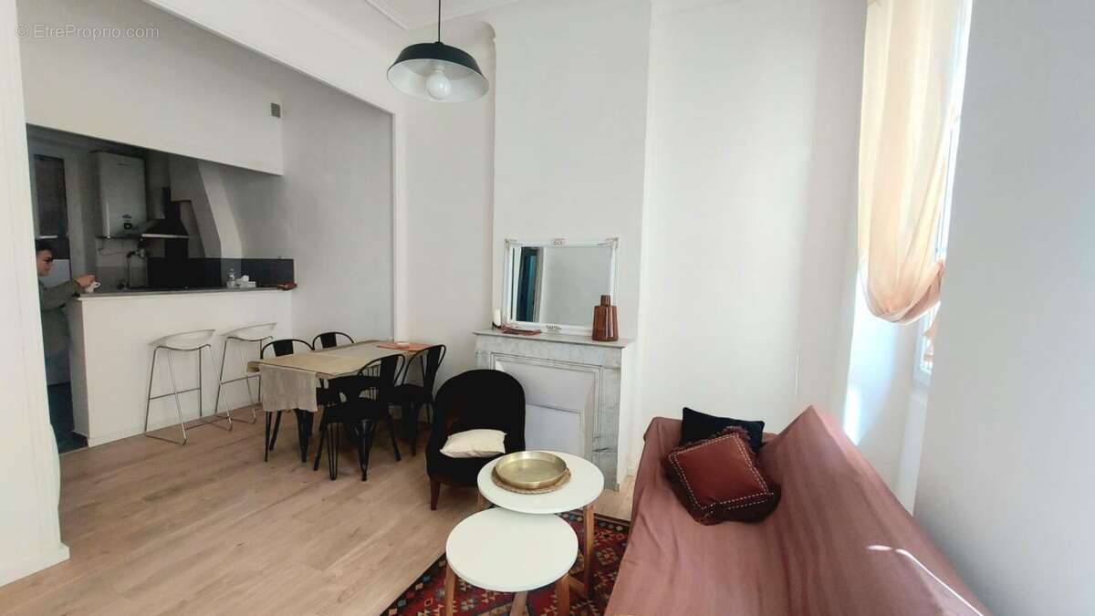 Appartement à MARSEILLE-2E