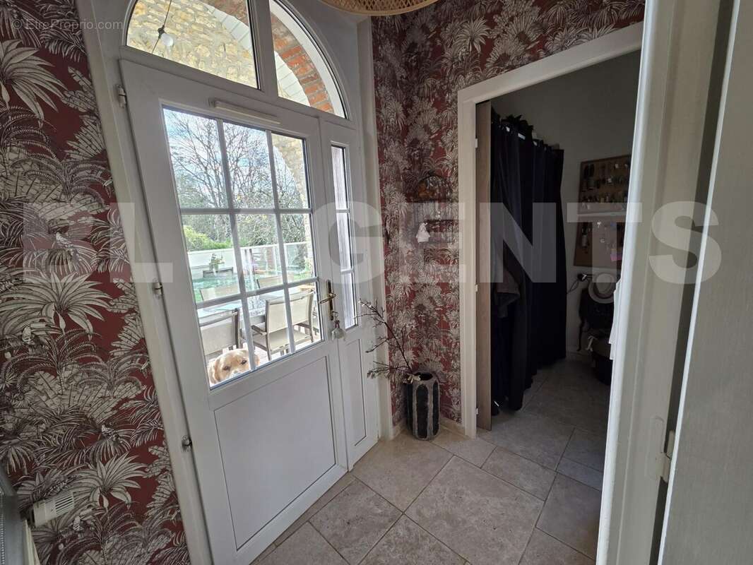 20251121_115822 - Maison à FYE