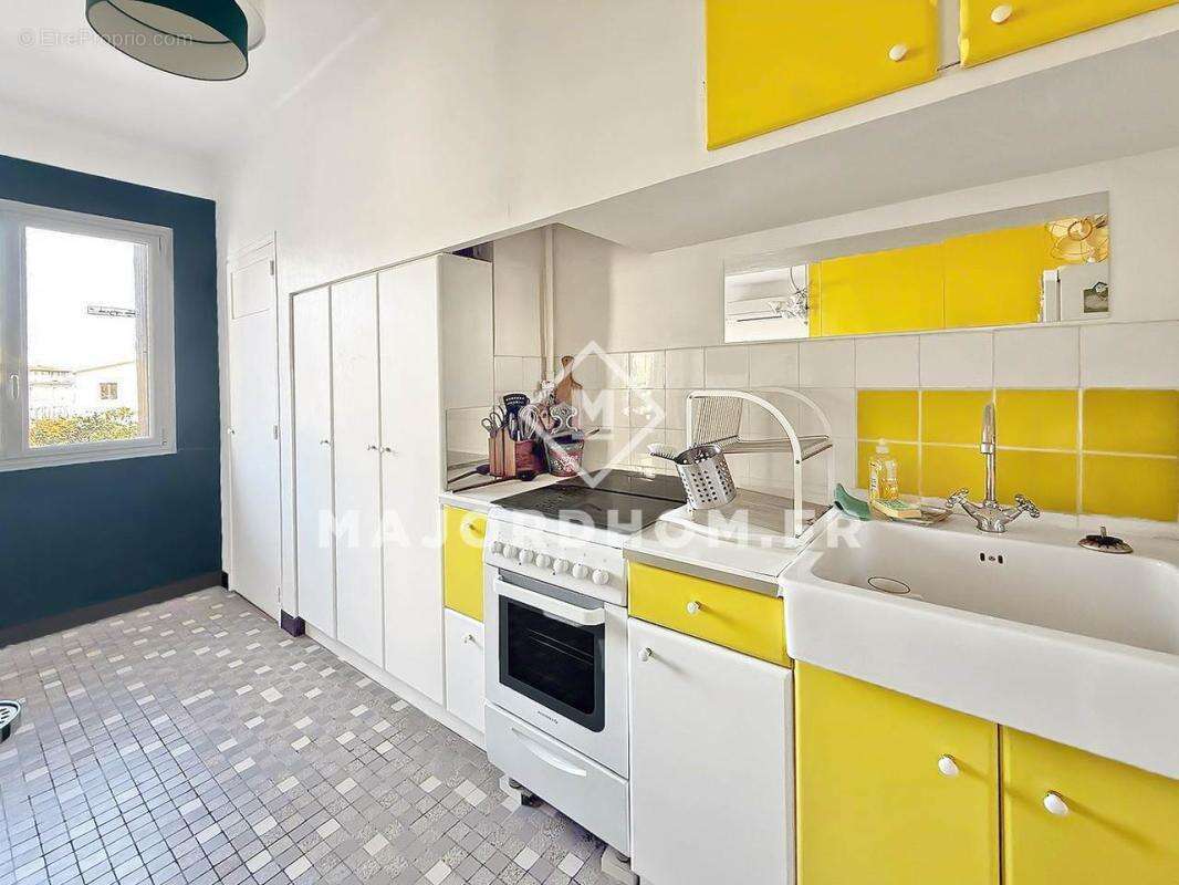 Appartement à MARSEILLE-7E