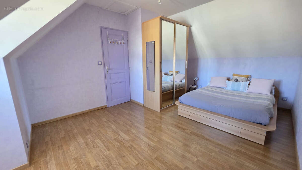 Maison familiale confort plain pied sous sol et  jardin - photo 10