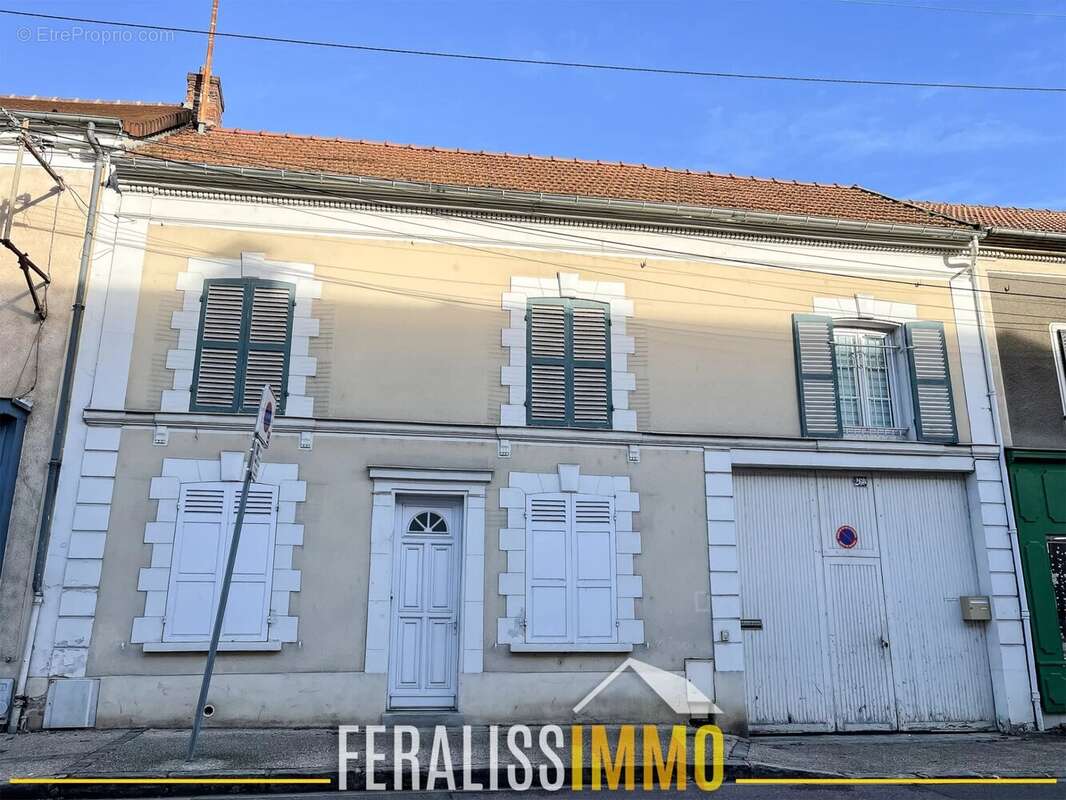 Maison à VAUX-SUR-SEINE