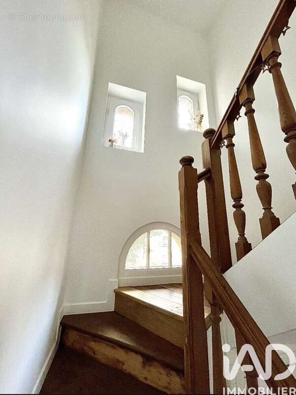 Photo 7 - Maison à BURES-SUR-YVETTE