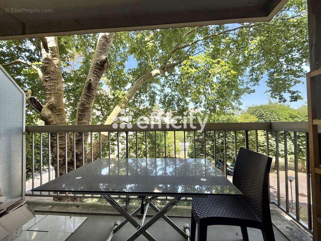 Appartement à BOISSY-SAINT-LEGER