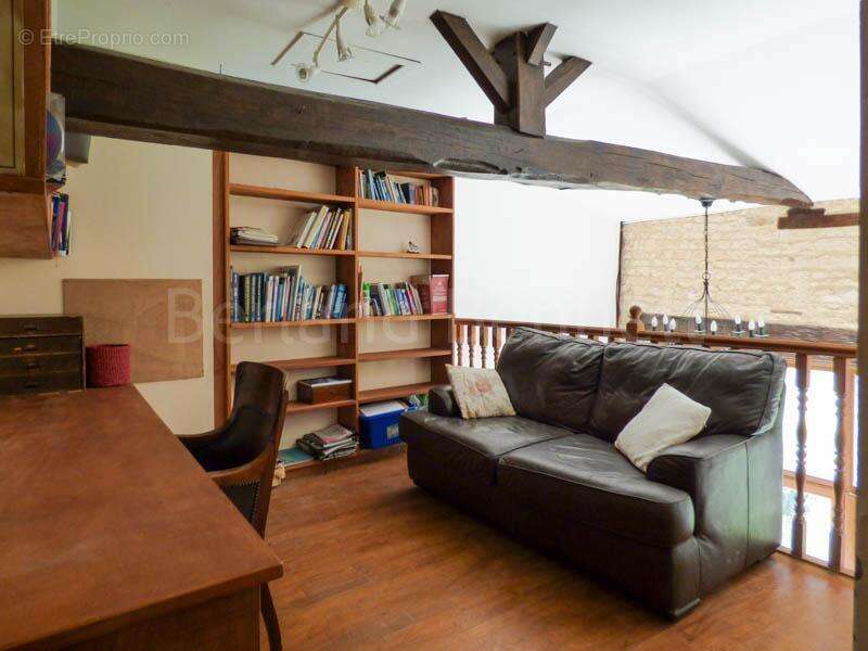 Maison à CHEF-BOUTONNE