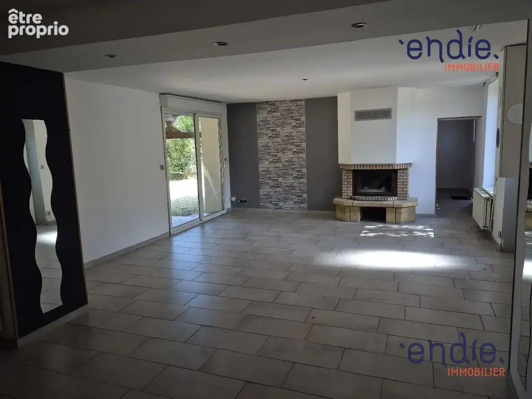 Maison 4 pièces 119 m² à vendre à La Guerche-Sur-L'aubois (18150) - photo 3