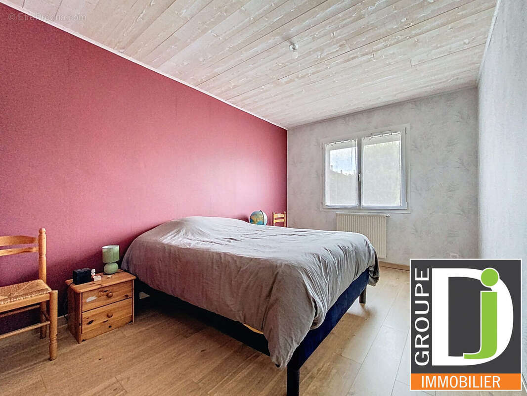 Maison à ETOILE-SUR-RHONE