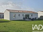 Photo 1 - Maison à LA CLISSE