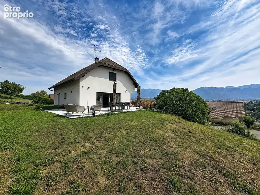 Maison rénovée avec vue imprenable et T2 indépendant à Poisy - photo 10