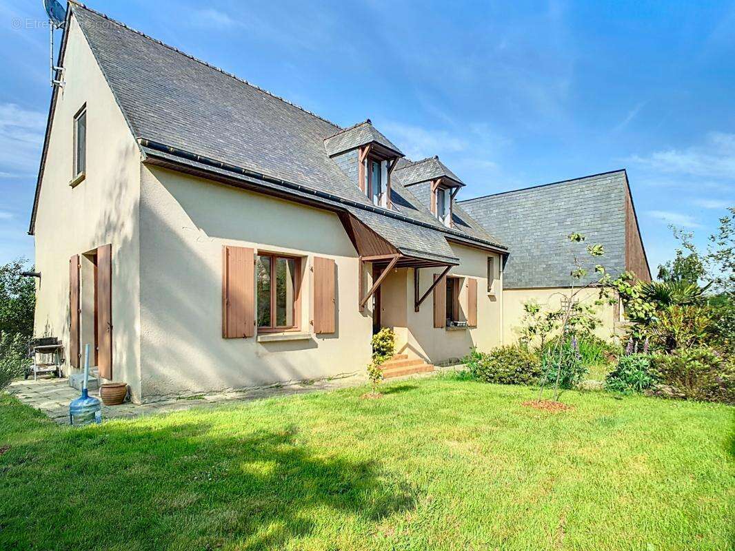 Maison à MINIAC-SOUS-BECHEREL