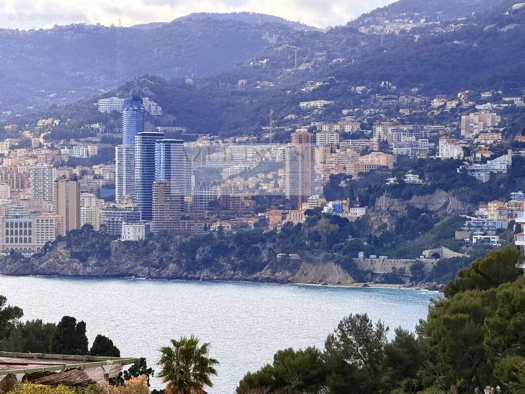 Appartement à ROQUEBRUNE-CAP-MARTIN