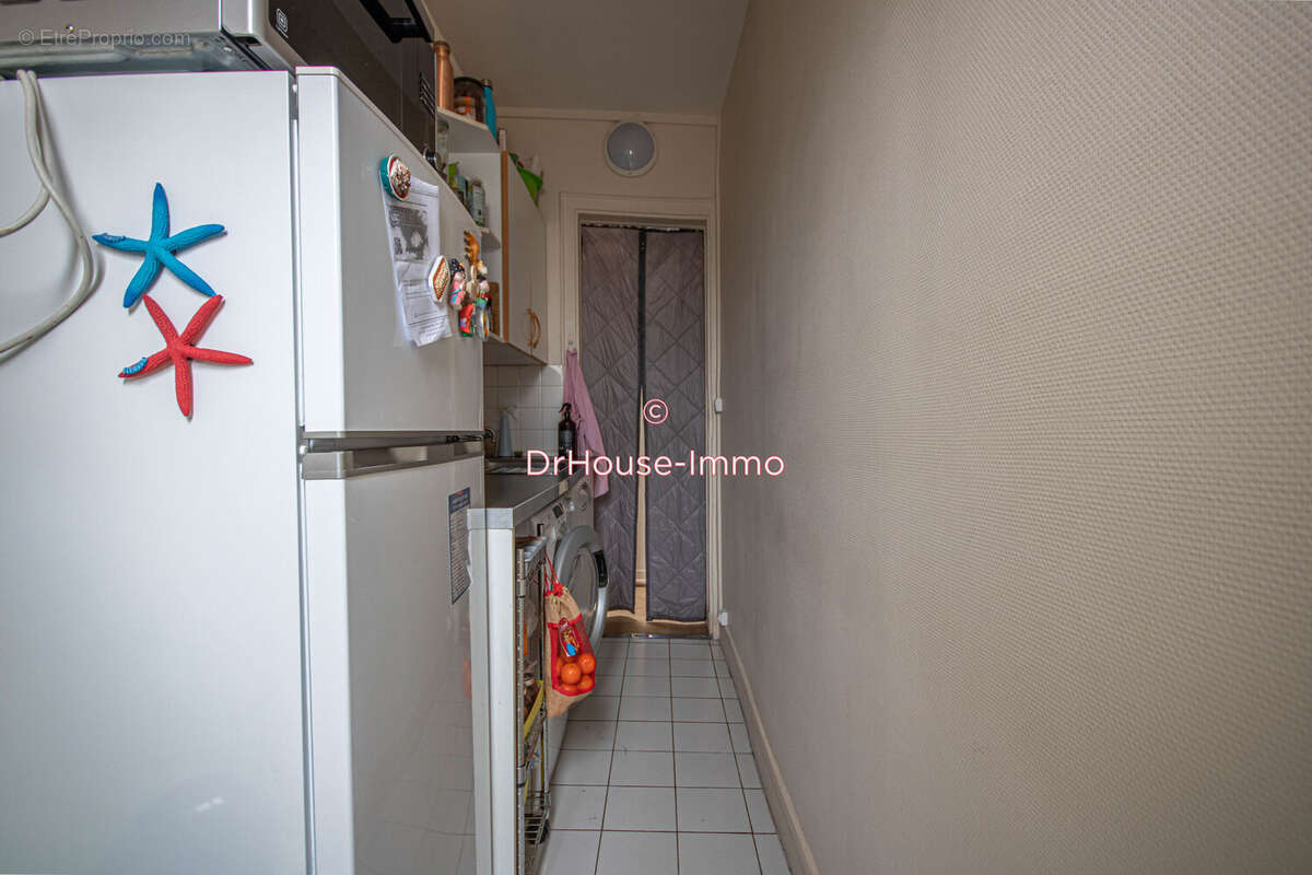 Appartement à PARIS-17E