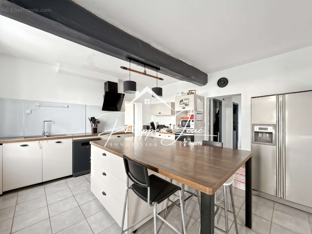 Maison 6 pièces de 146 m2 à Piffonds 89330 - photo 2