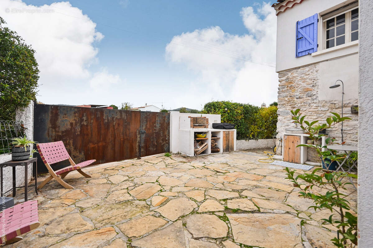 Appartement à SAINT-CYR-SUR-MER