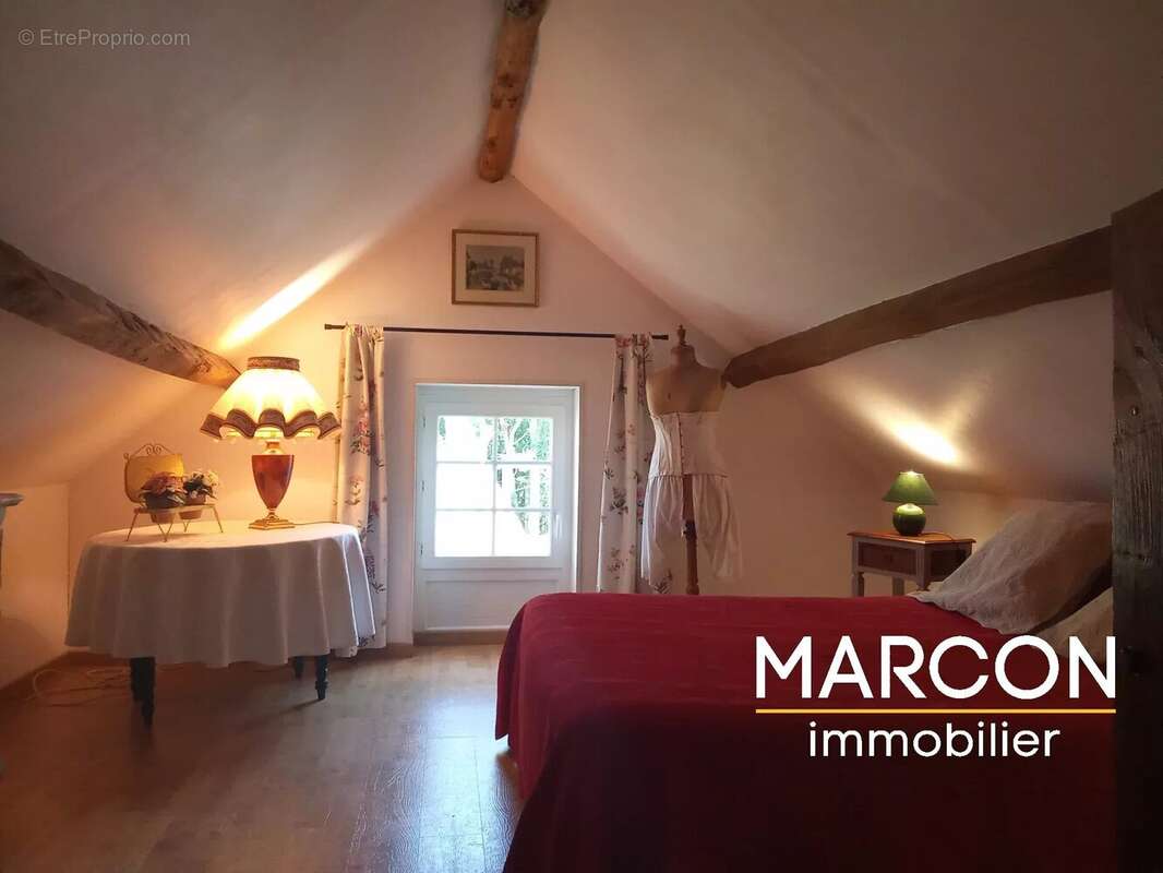 Maison 289 m² à Ajain  - photo 36