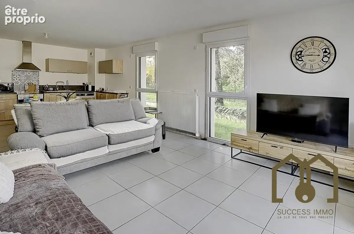 Appartement 69 m² à Venissieux  - photo 3