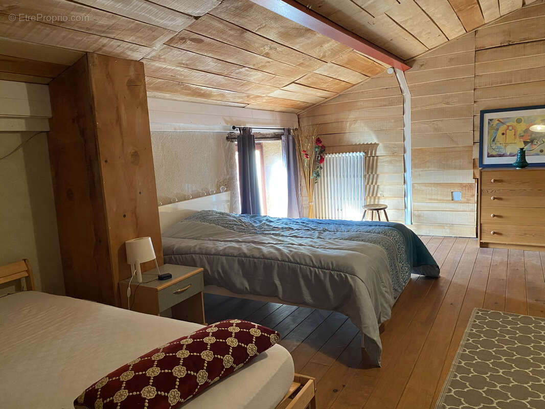 Maison à SAINT-PIERRE-D&#039;AURILLAC