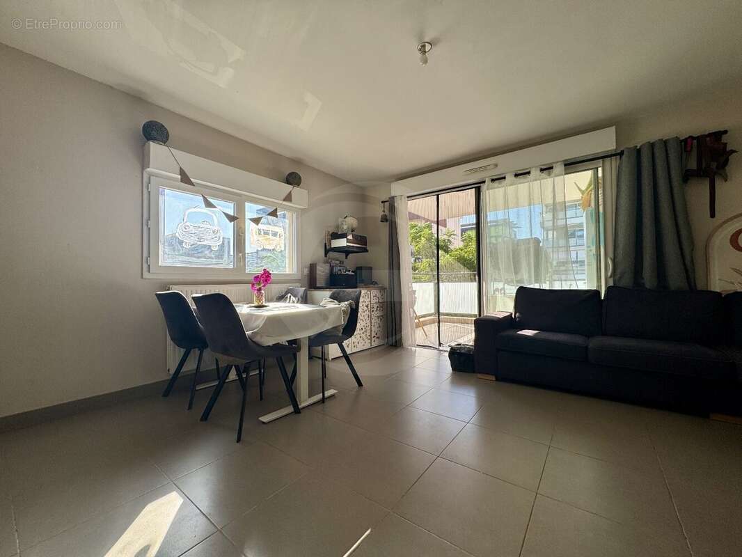 Sete - salins appartement trois pieces avec parking - photo 5