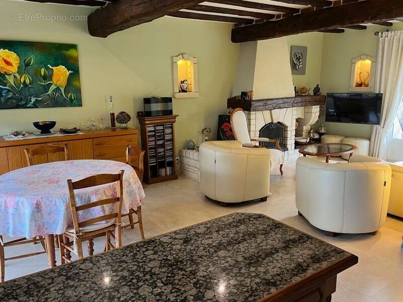 Maison à PONT-L&#039;EVEQUE