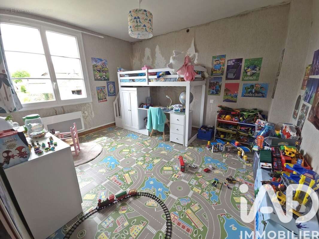 Photo 8 - Maison à MENOMBLET