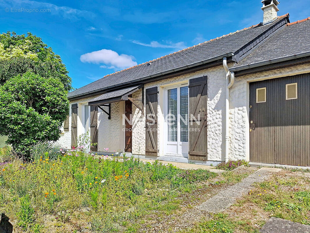 Maison à SAINTE-LUCE-SUR-LOIRE