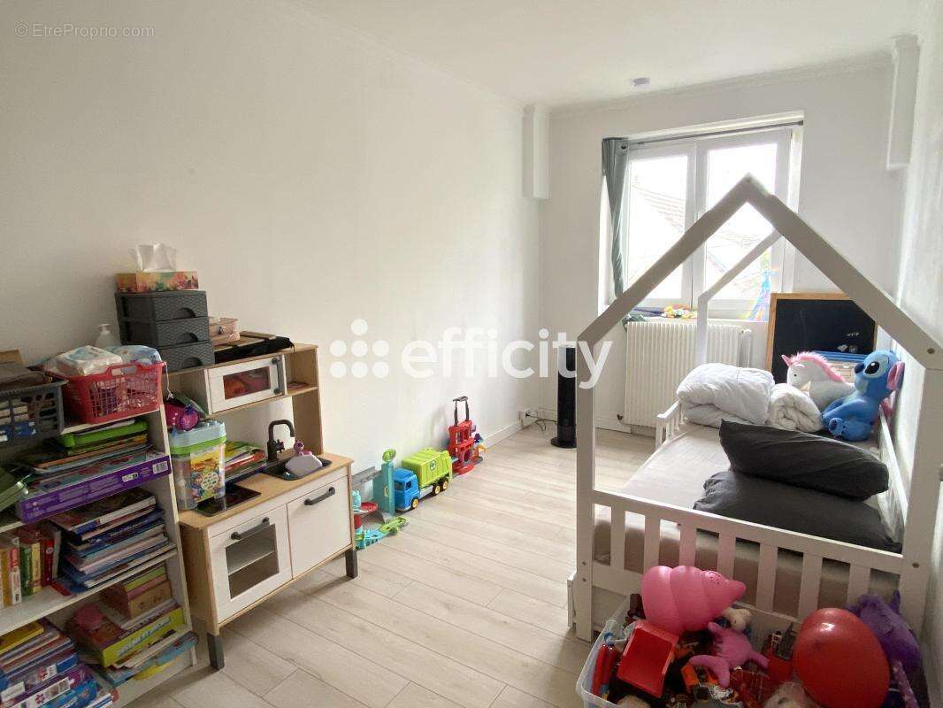 Appartement à NEUILLY-PLAISANCE