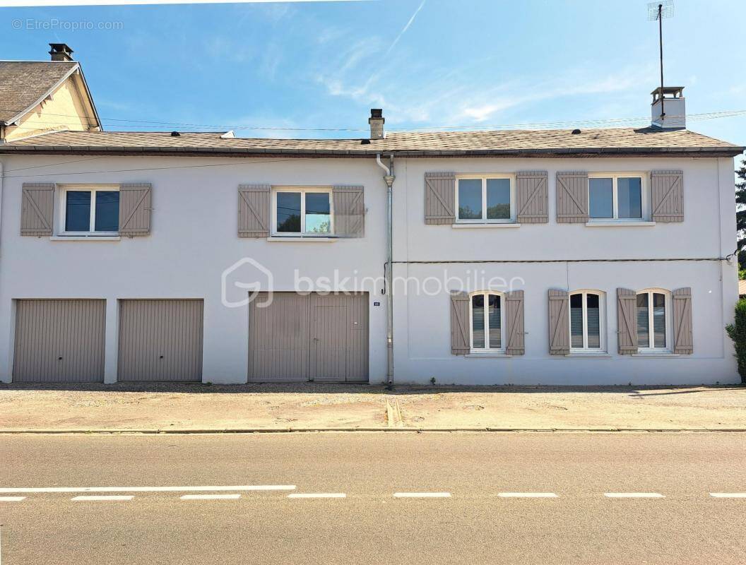 Maison à MAREUIL-CAUBERT