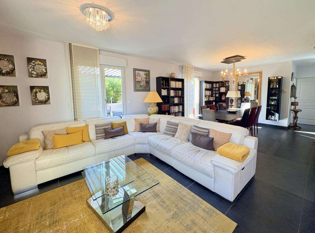 Appartement à TASSIN-LA-DEMI-LUNE