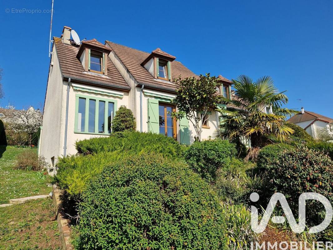 Photo 1 - Maison à BRUNOY