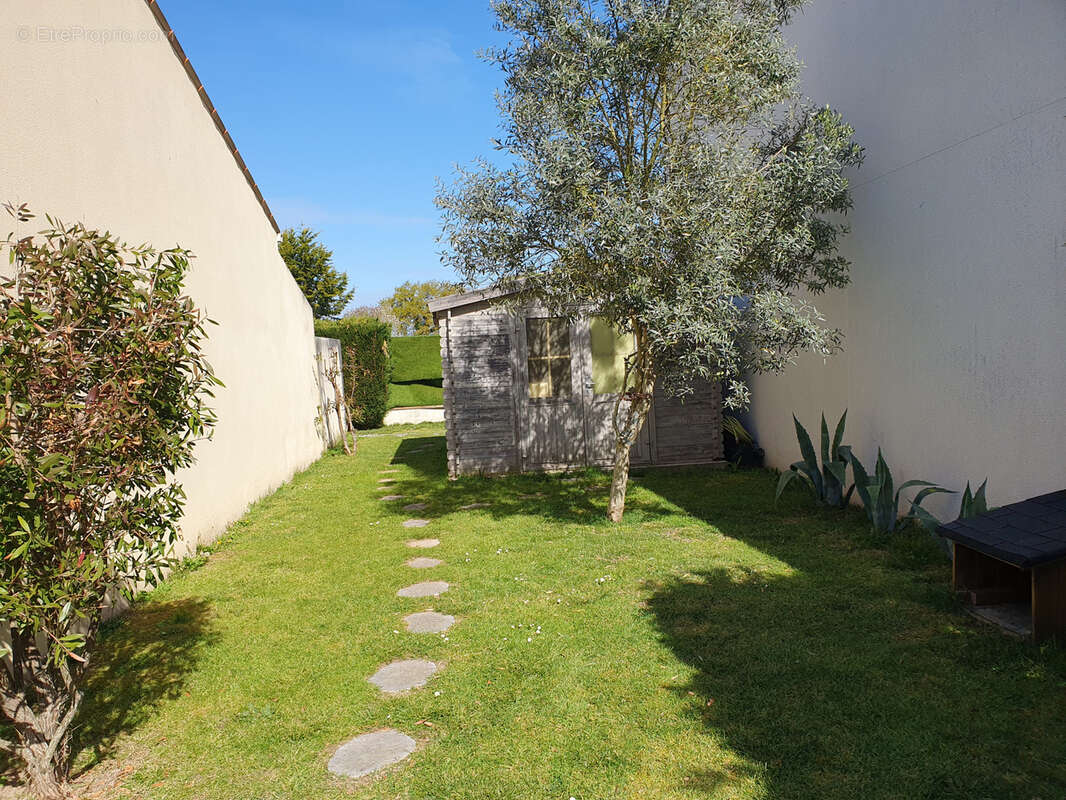 Maison à SAINTES