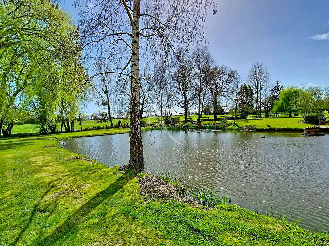 Maison à LA JAILLE-YVON