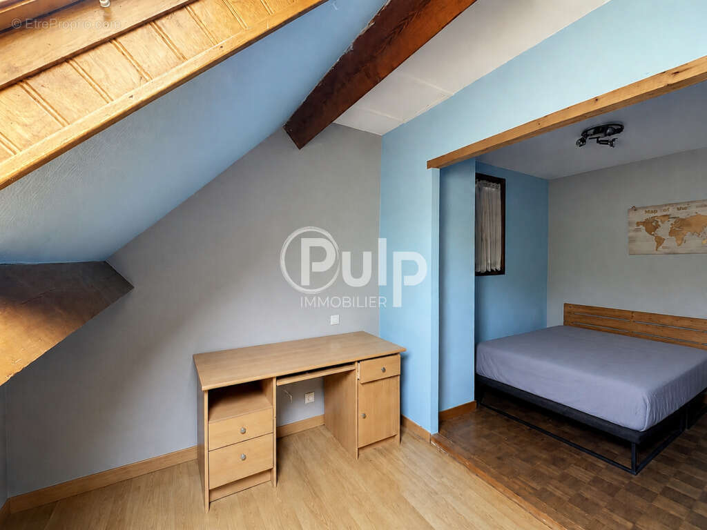 Grande maison familiale de 160 m² avec 6 chambres, terrain de 2 600 m² et sous-sol complet - photo 12
