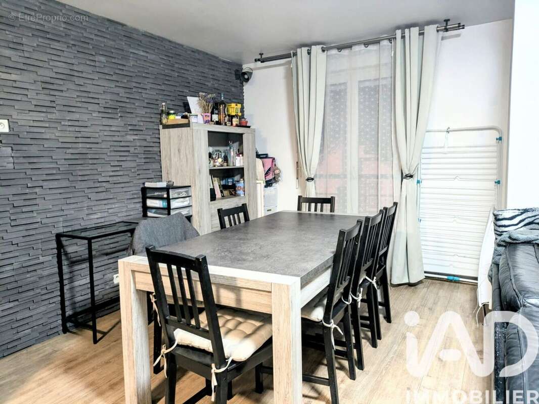 Photo 3 - Appartement à LE BLANC-MESNIL