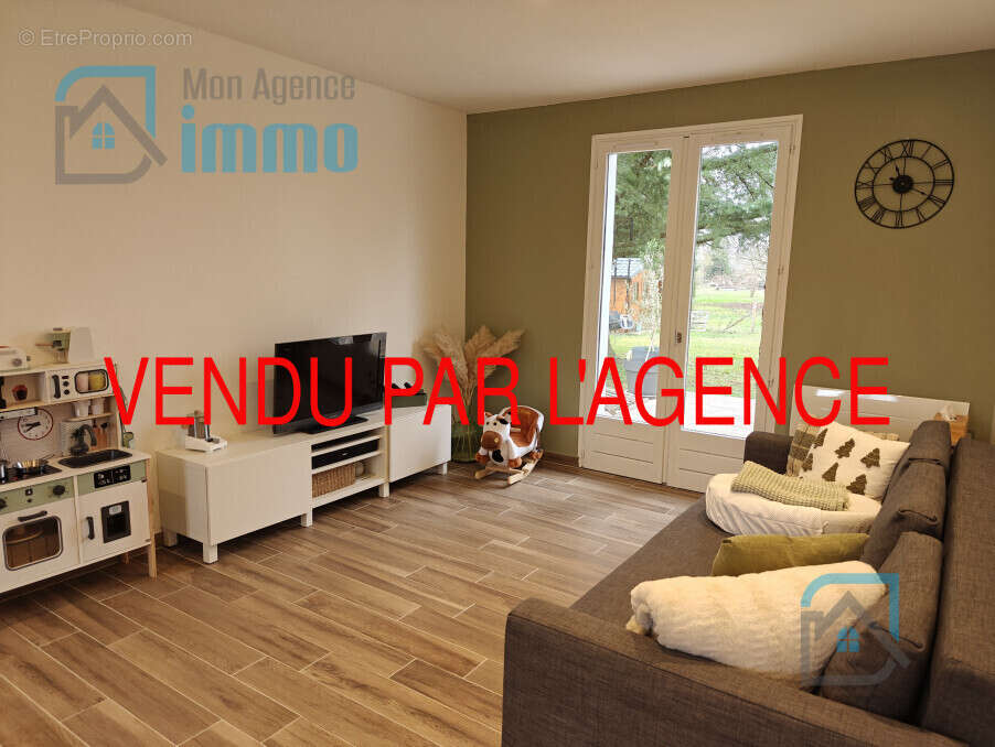 Maison à MEHUN-SUR-YEVRE