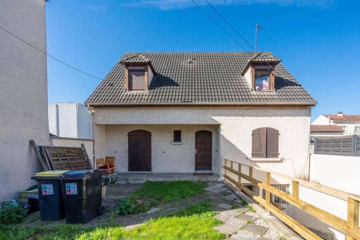 Maison à SAINT-DENIS