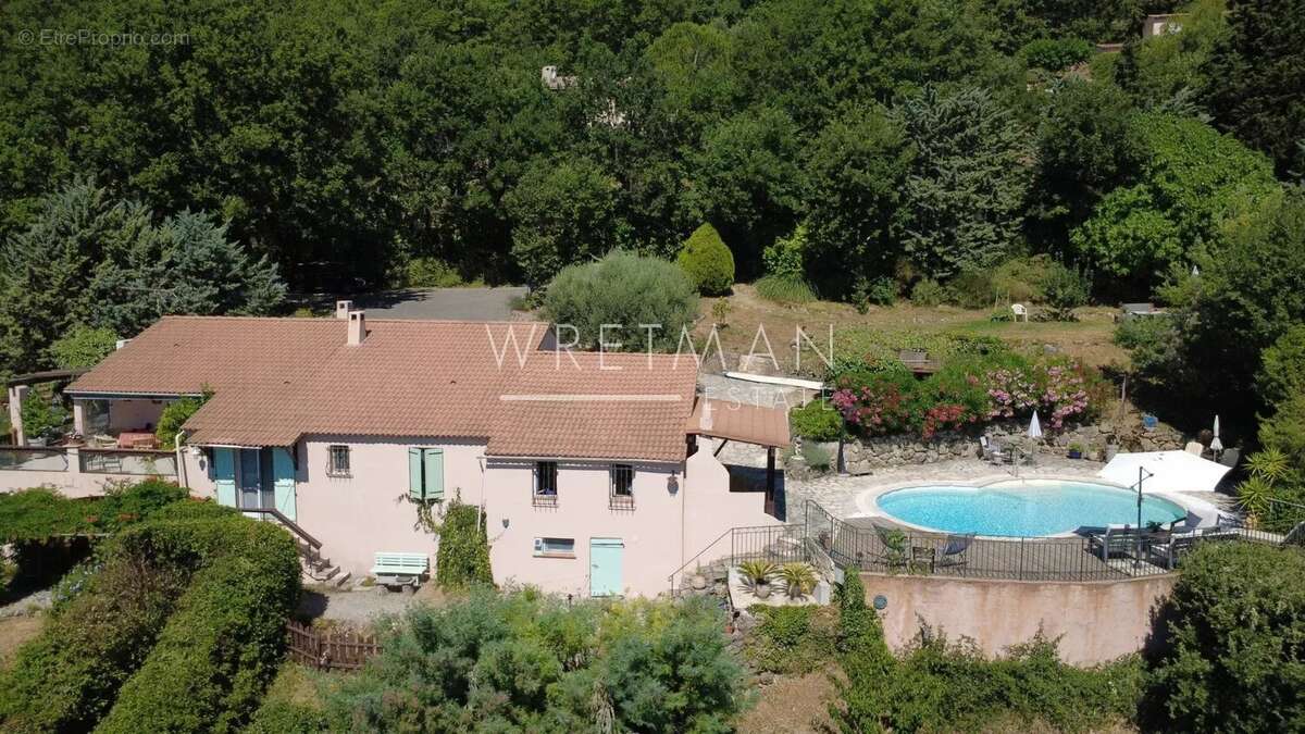 Villa avec piscine et vue exceptionnelle - Mons - photo 15