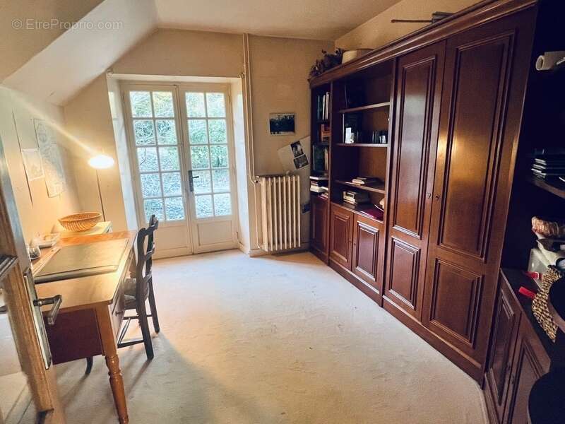 Maison à VAUX-SUR-VIENNE