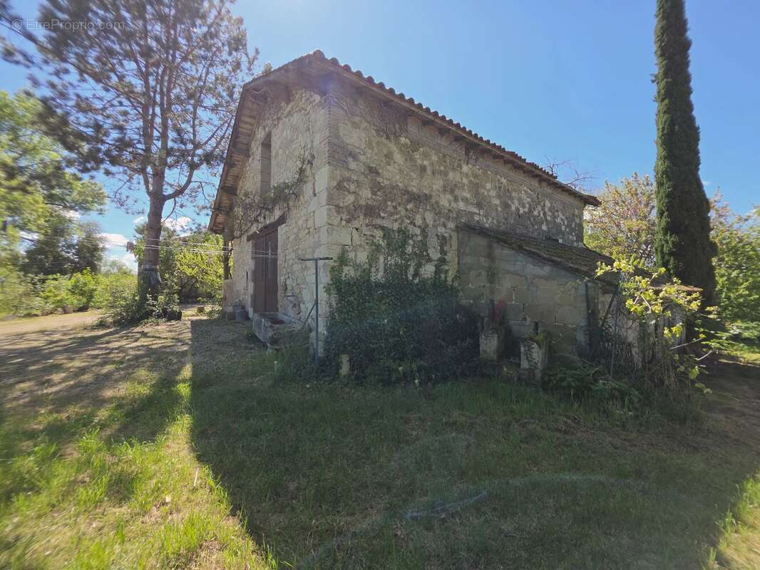 Maison à LAUZUN
