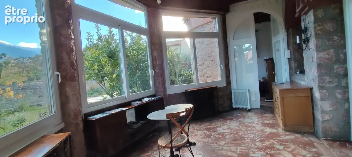 Prades - maison bourgeoise authentique en marbre rose - piscine - vue canigou - photo 8