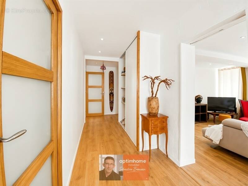 Appartement à CHAUSSIN