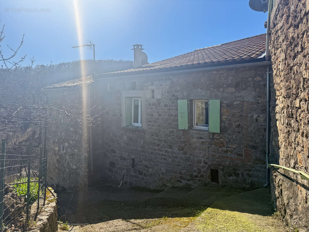 Maison à CHAZEAUX